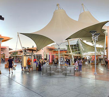 Las Vegas Premium Outlets North - Shopping