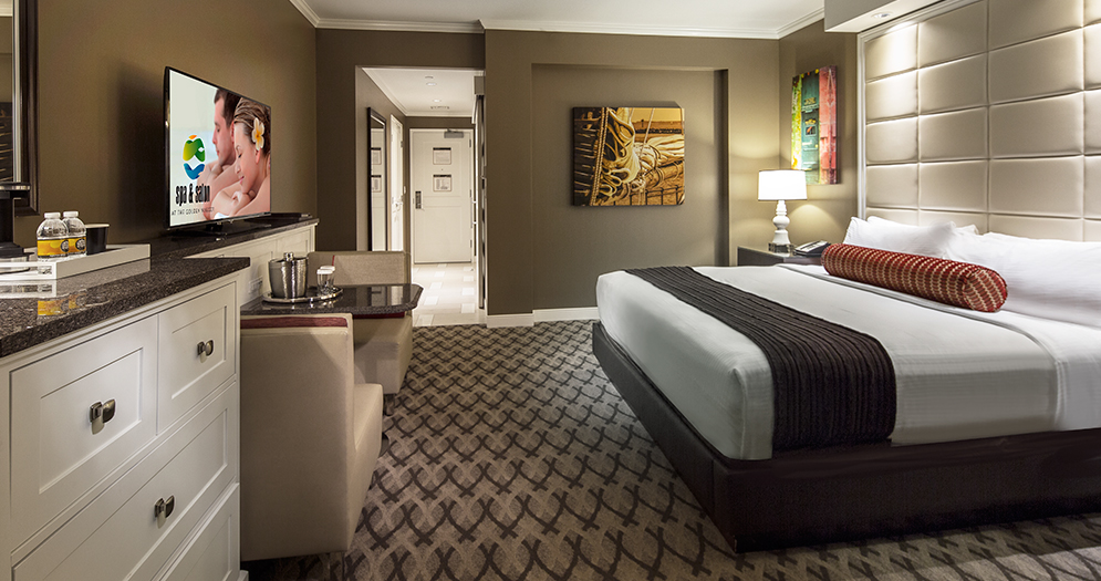 Deluxe King Room 3