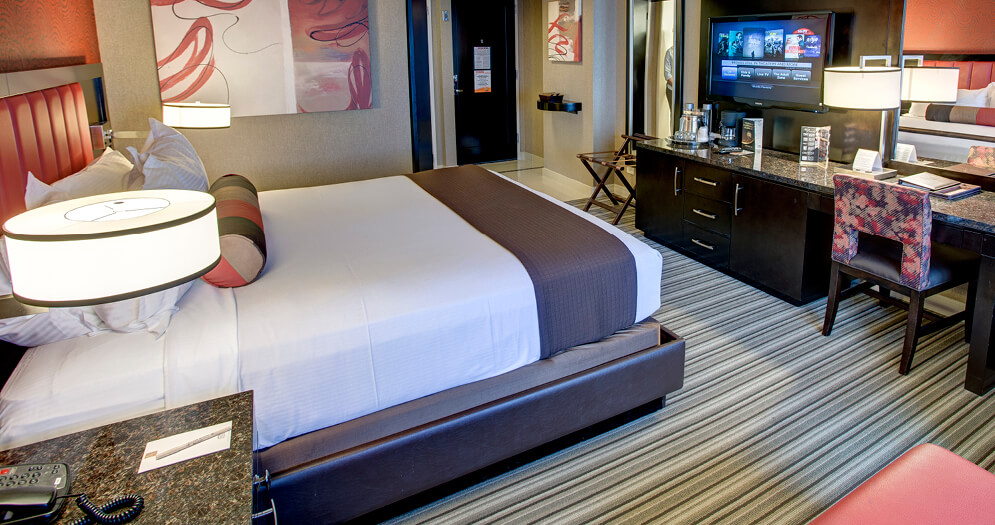 Luxury King Bay Room-Interior Shot facing the TV