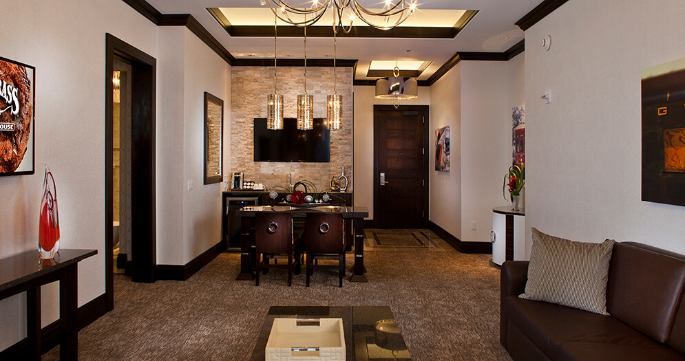 Parlor Suite 2
