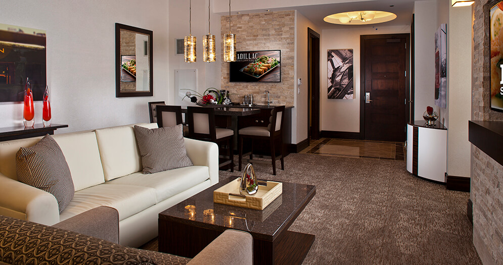 Corner Suite 5