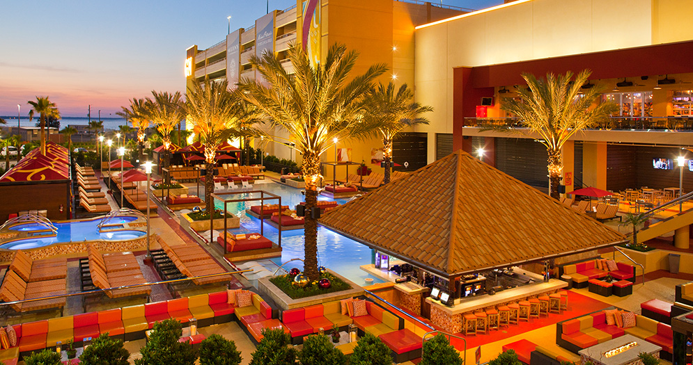 H20 Pool Exterior 2
