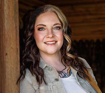 Ashley-McBryde-2025.png