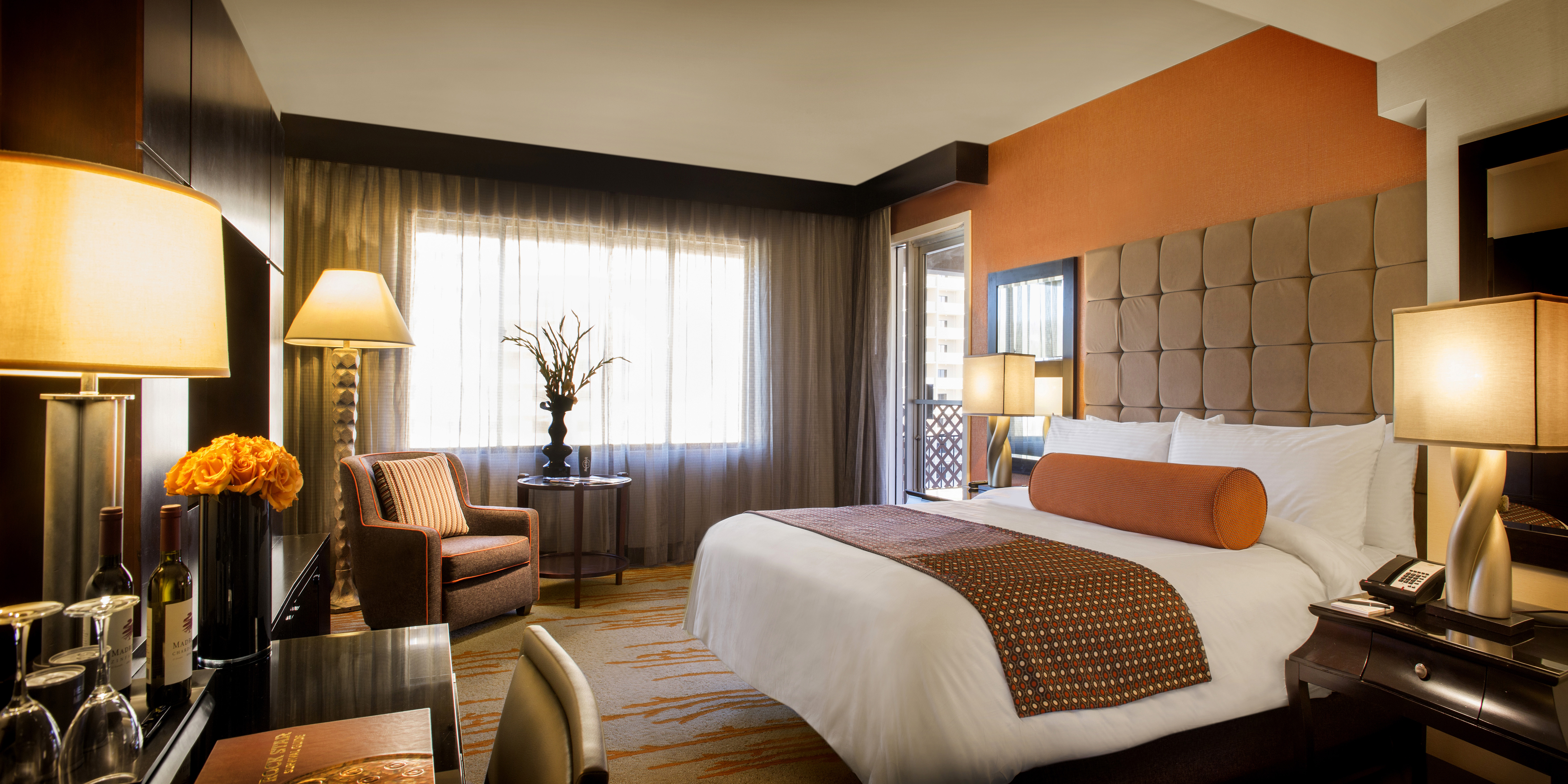 2025533 GNLT King Room.jpg